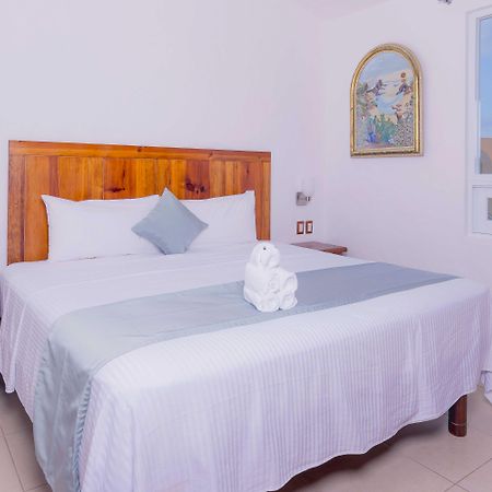 Villas & Resort Luz De Luna Санта Крус Уатулко Екстериор снимка