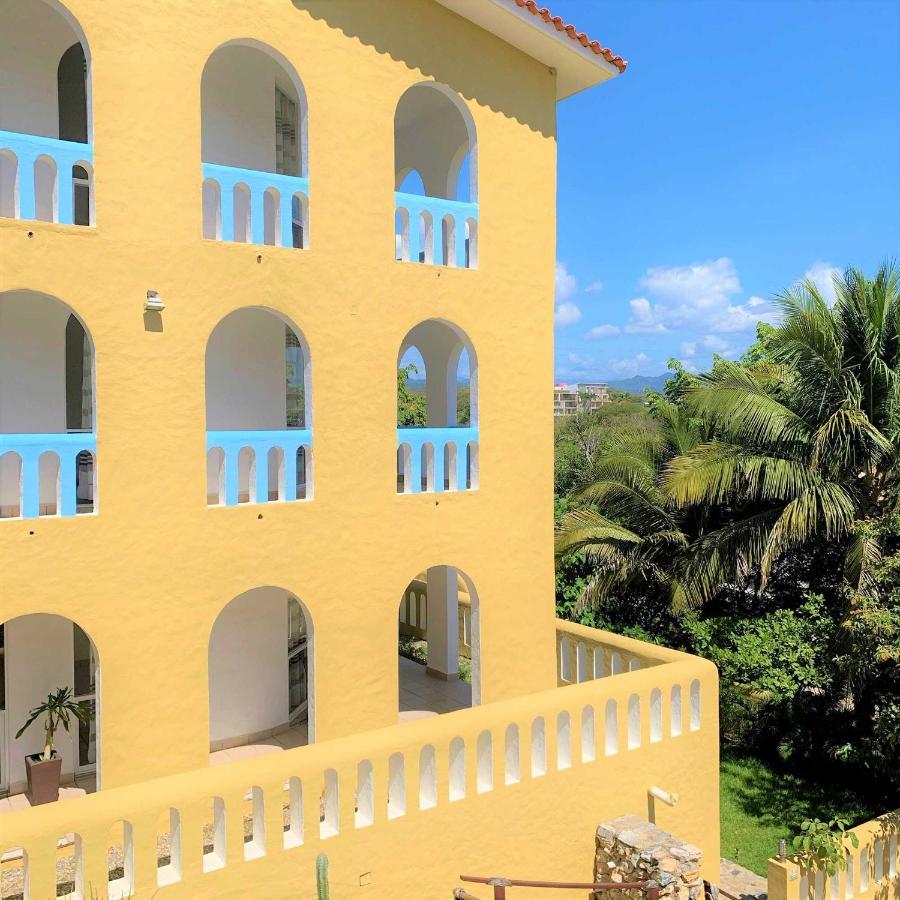 Villas & Resort Luz De Luna Санта Крус Уатулко Екстериор снимка