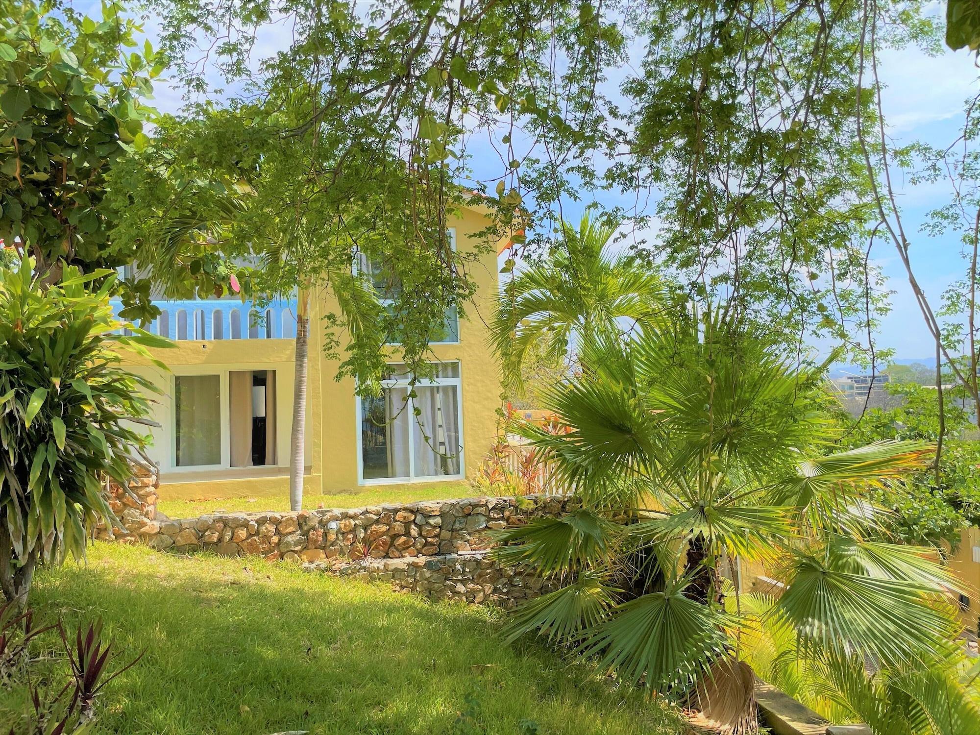 Villas & Resort Luz De Luna Санта Крус Уатулко Екстериор снимка