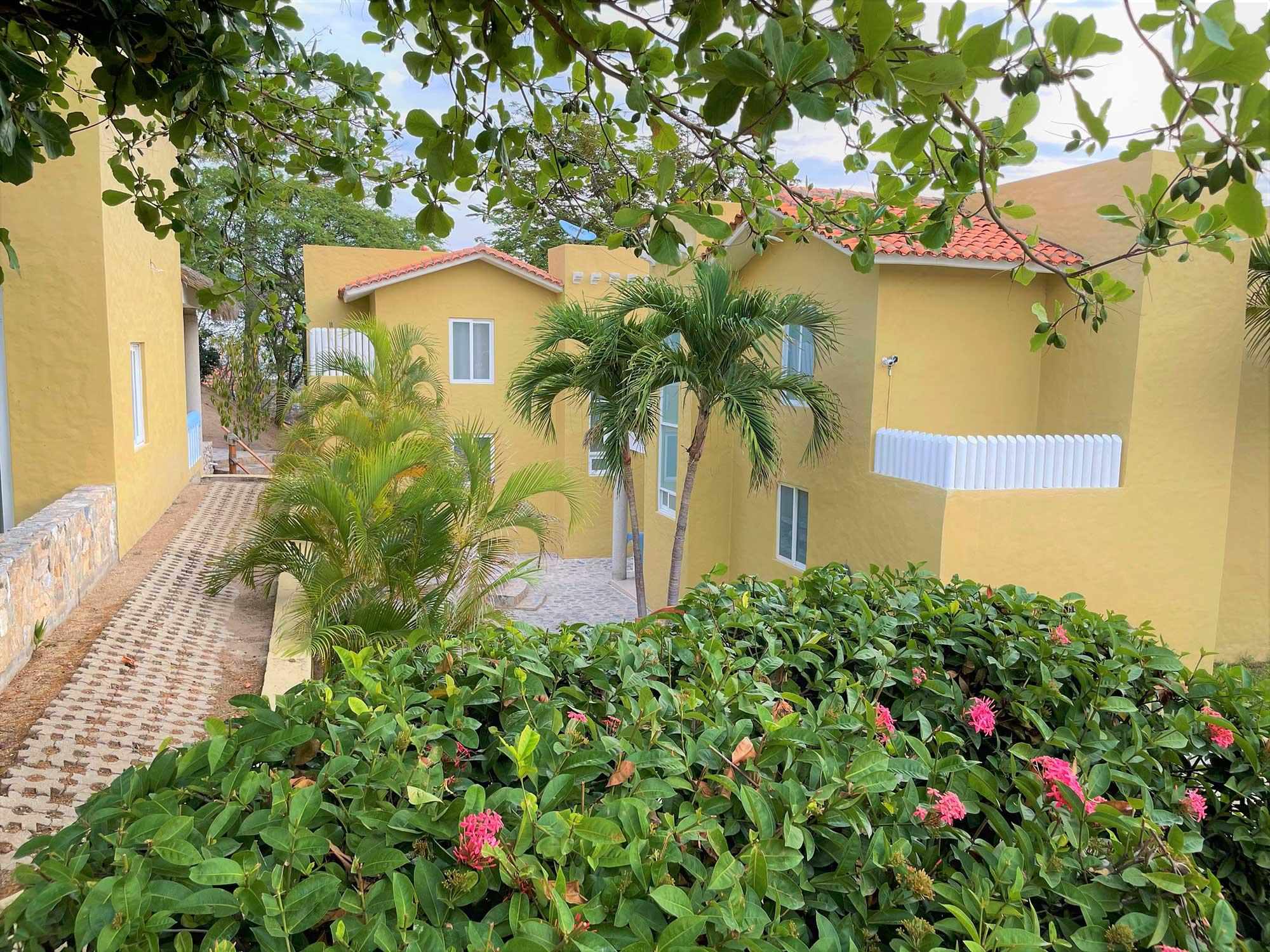 Villas & Resort Luz De Luna Санта Крус Уатулко Екстериор снимка